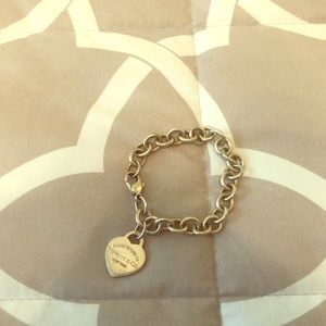 Return to Tiffany’s bracelet